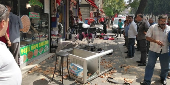 İstanbul’da kılıç kullanarak kavga eden Suriyeliler sınırdışı edildi