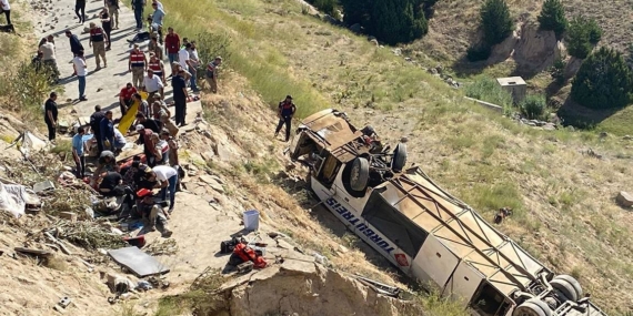 Kars’taki yolcu otobüsü kazasında ölenlerin sayısı sekize yükseldi