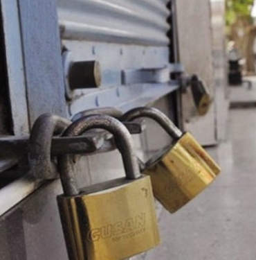 35-bin-esnaf-kepenk-kapatti-4643