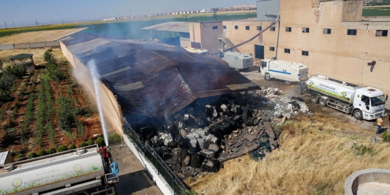 Diyarbakır’da yangın! 110 milyon lira değerinde bin ton pamuk yandı