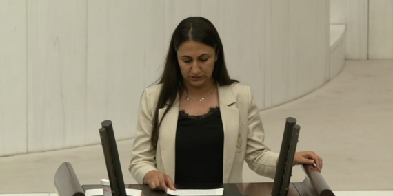 Batman’da çıplak arama dayatılan tutsak kadınlar: Bu yaşımıza kadar böyle bir şey görmedik