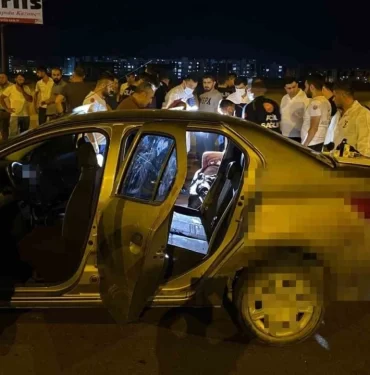 diyarbakirda-bicaklanan-sahis-kiralik-otomobilde-olu-bulundu