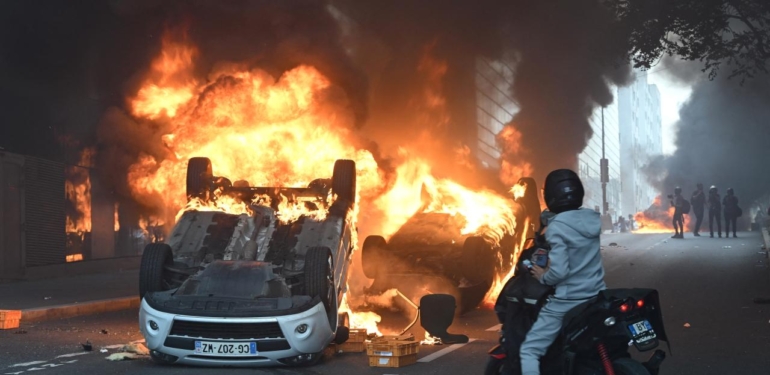 fransa-olaylar-afp-2069900