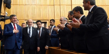 karamollaoğlu ve davutoğlu