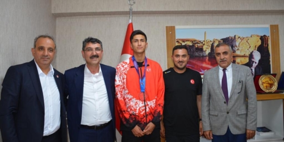 Batmanlı Hayrettin Filistin’de koşacak