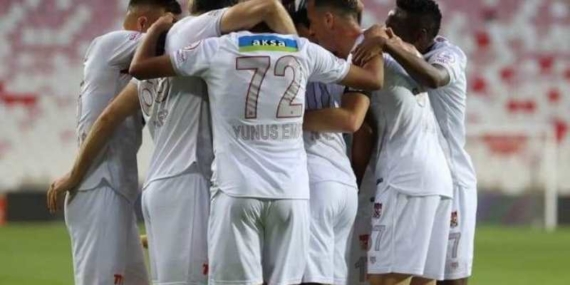 Batmanlı 17 yaşındaki libero Sivasspor’da 72 numaralı formayla ilk 11’de