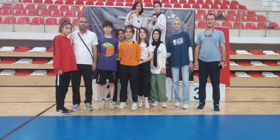 Masa tenisinde çifte şampiyonluk