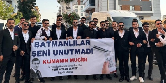 Sıcaklardan bunalan Batmanlı gençlerden ilginç ‘klima’ eylemi!