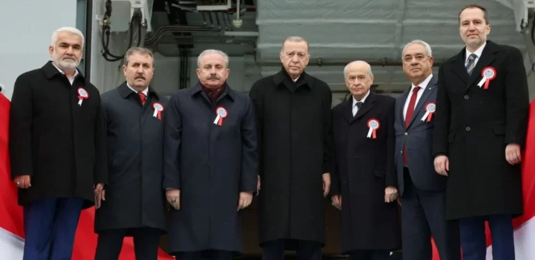 cumhurbaskani-erdogan-tcg-anadolu-dunyanin-ilk-siha-gemisidir