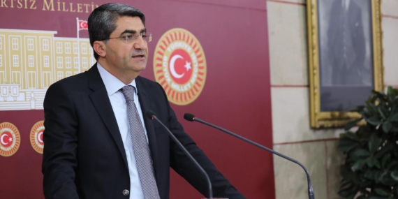 Ekmen’den Asgari Ücret zammına sert tepki: Milleti değil, tefecileri seçtiler