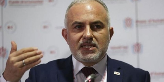 Depremde çadır satan eski başkan ‘iyilik elçisi’ oldu