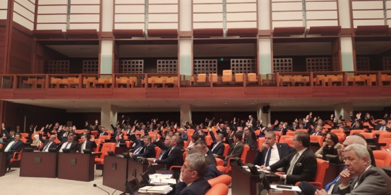 55 YSP vekilinden E-Reçete’de Kürtçenin yer almamasına dair toplu önerge