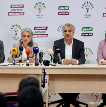 yeşil sol ve hdp eşbaşkanlar