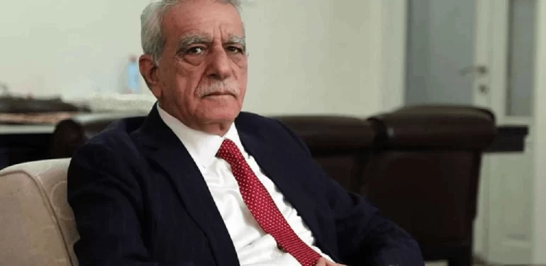 Ahmet türk2