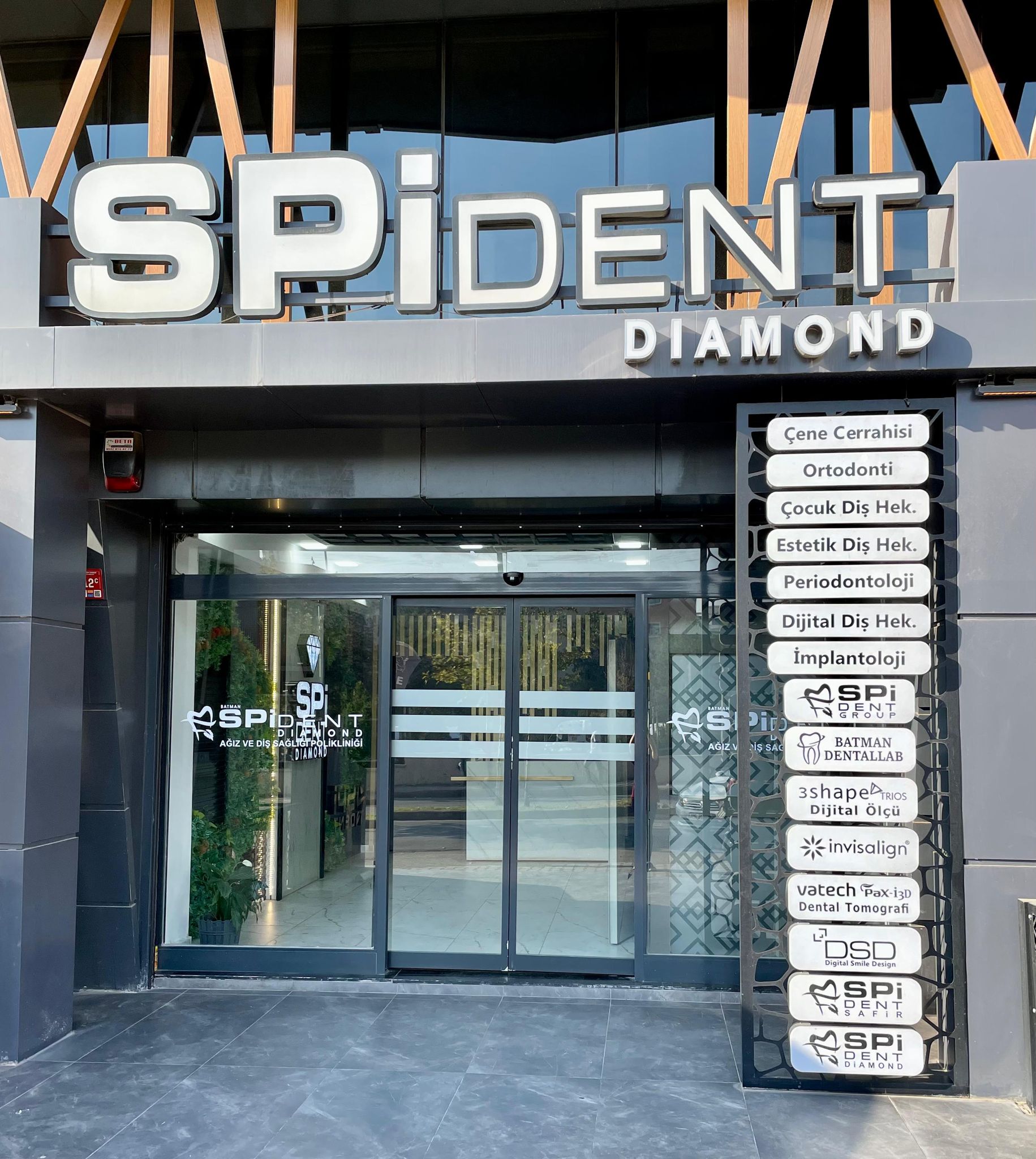 Başarılı cerrahi ve estetik müdahaleler ile ismini duyurdu: Spident