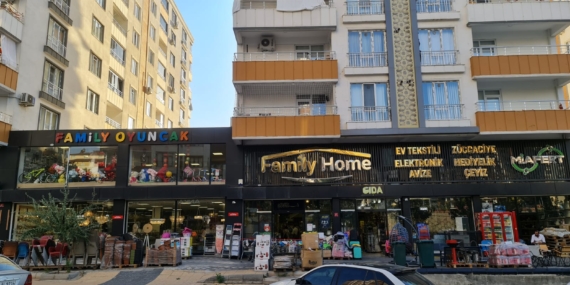 Batman ve bölgenin en büyük mağazası: Family Home