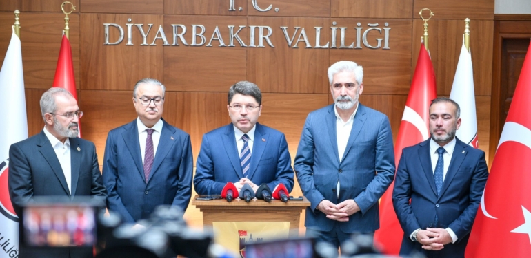 adalet bakanı yılmaz tunç