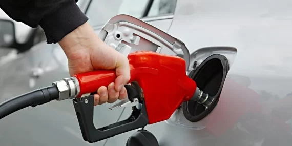 Benzin ve motorine bir zam daha geliyor