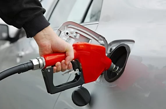 Benzin ve motorine bir zam daha geliyor akaryatkık55