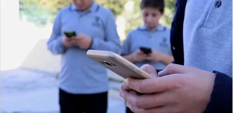 çocuk cep telefon