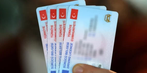 Eski Tip ehliyetlerin yenilenme süresi uzatıldı Eski Tip ehliyetlerin yenilenme süresi uzatıldı