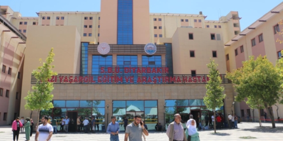 ‘KBB’ciler estetik ameliyat dışında kimseye bakmıyorlar!’