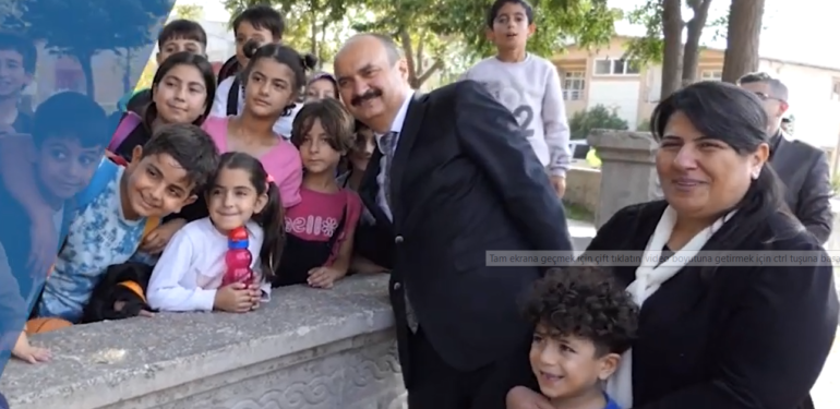 Adsız