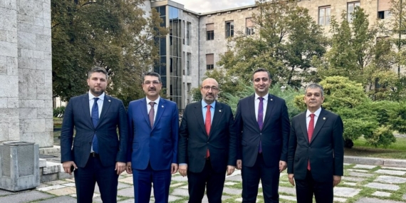 AK Parti Elazığ ve Batman Milletvekilleri, ‘Petrolspor’a saldırıyı’ görüştü: Elazığ ve Batman iki kardeş şehirdir
