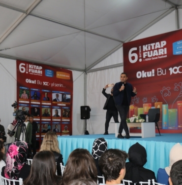 Kitap Fuarı - Beyhan Budak Görsel 4