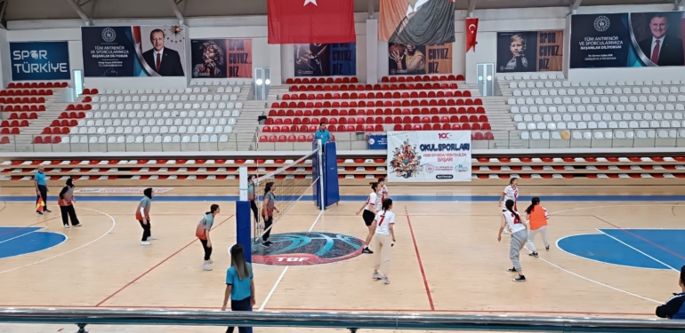 VOLEYBOL MÜSABAKALARI 2