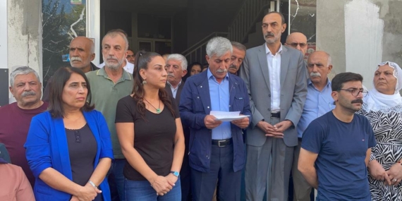 Batman’da, Suriye’ye yönelik yapılan operasyonlar protesto edildi