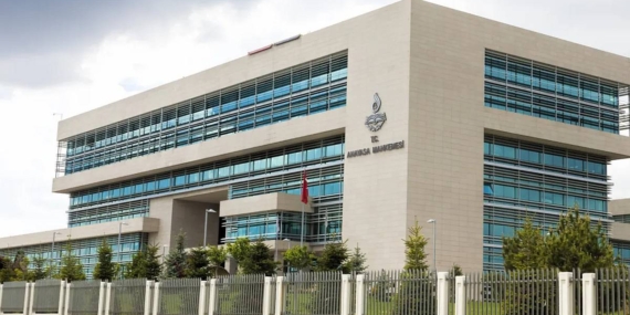 AYM, üç siyasi partinin hukuki varlığını sona erdirdi