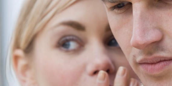 İşyerinde dedikodu yapanlar dikkat! İşinizden kovulabilirsiniz