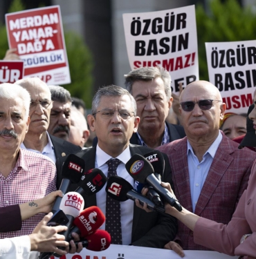 özgür özel