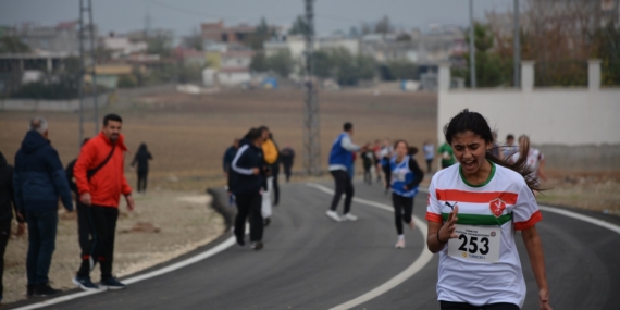 Atletler kıyasıya yarıştı