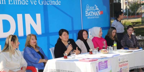 Çözüm Kadının Elinde ve Gücünde temasıyla düzenlenen Kadın Buluşmaları
