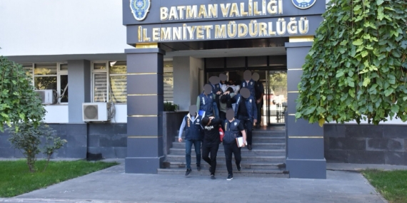 Batman’da dolandırıcı çetesi çökertildi