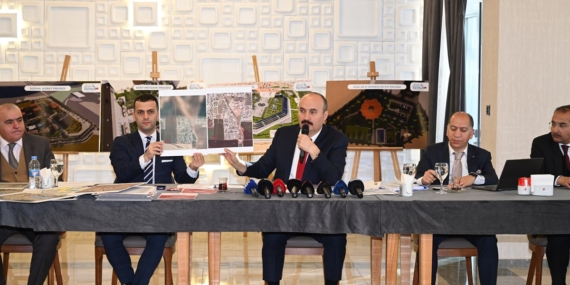 Vali Canalp, basın mensuplarını kahvaltıda ağırladı