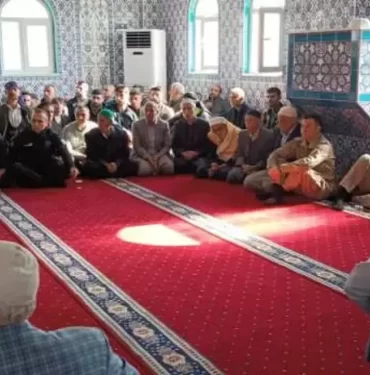 diclede_iki_aile_arasindaki_47_yillik_husumet_barisla_bitti_1699817180_6236