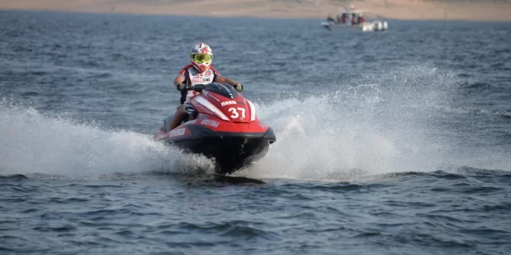 Türkiye Motosurf Şampiyonası’nın final yarış Hasankeyf’te yapıldı