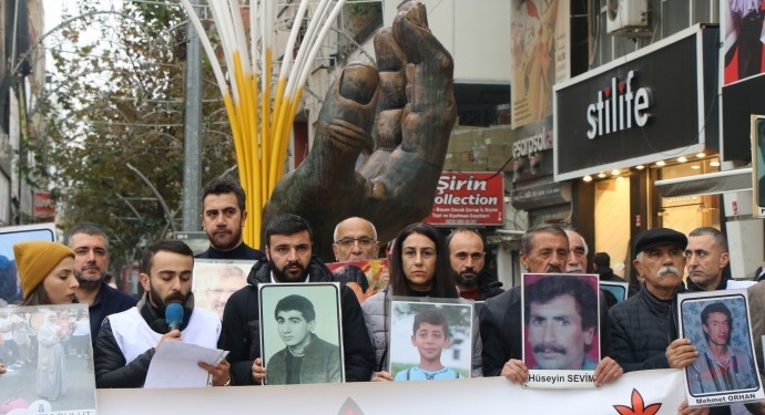 690x390cc-btm-10-12-2023-insan-haklari-anit-rop4