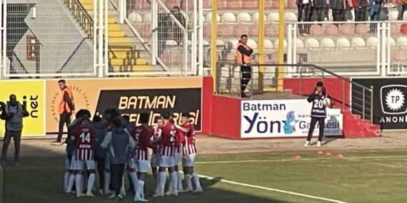 Batman Petrolspor, liderliği kaptırmadı