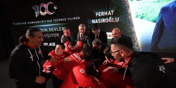 Milletvekili Nasıroğlu spora ve sporcuya verdiği destekten ötürü büyük ödüle layık görüldü