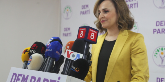 Ayşegül Doğan: Korkuyorlar çünkü tarihin çöp sepetine doğru yol almaya başladıklarının farkındalar