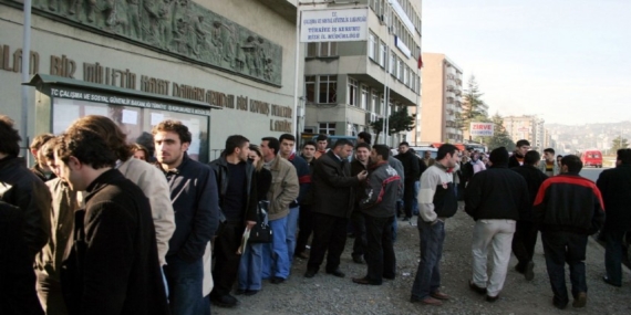 İşsiz sayısı 23 bin kişi artarak 3 milyon 156 bin kişi oldu