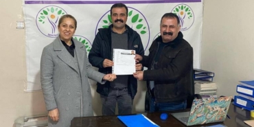 photo_6051067758935916452_y