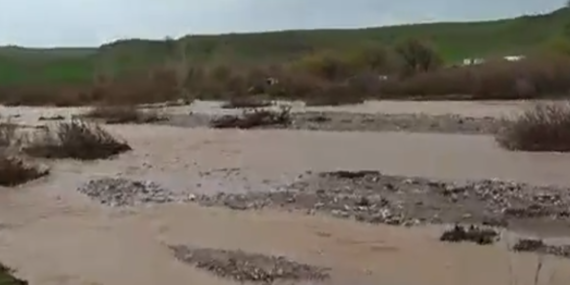 Kozluk’a bağlı Aynhisane (Pınarhisar) köyü sakinleri çözüm bekliyor Kozluk’a bağlı Aynhisane (Pınarhisar) köyü sakinleri çözüm bekliyor