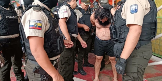 Ekvador'da dehşet görüntüler: Ülkeyi çeteler bastı, OHAL ilan edildi Ekvador’da dehşet görüntüler: Ülkeyi çeteler bastı, OHAL ilan edildi