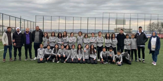Şampiyon halı saha sahiplerinden örnek davranış