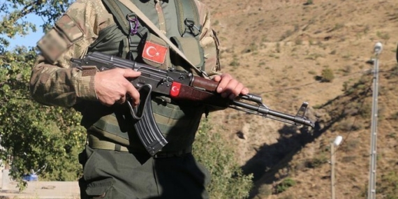 Gercüş’te emekli korucu evinde ölü bulundu